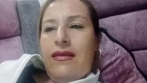 mariajose_1992 online show from April 9, 12:54 am