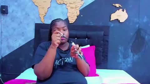 Snapshot of mariam__rossi chatting on October 28, 12:19 pm  MARIAM online show from October 28, 12:19 pm