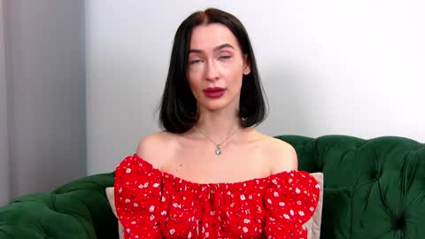 MariaMenson online show from December 6, 9:43 am
