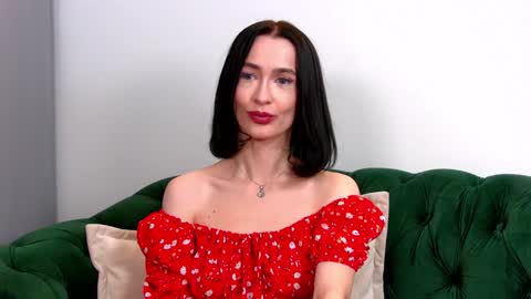 MariaMenson online show from December 6, 1:44 pm