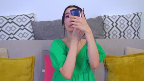 MariaMenson online show from December 7, 6:21 am