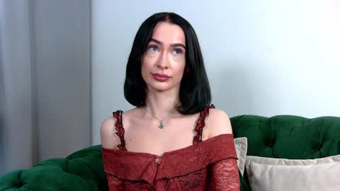 MariaMenson online show from December 10, 9:33 pm