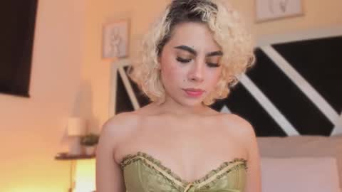 Marian online show from November 15, 3:04 am