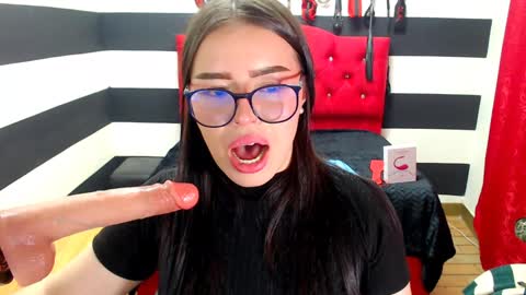 Marian online show from December 14, 2:12 am