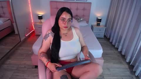 Snapshot of marian_stonee chatting on January 29, 11:04 pm marian online show from January 29, 11:04 pm