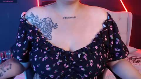 Snapshot of marian_stonee chatting on February 5, 11:50 pm marian online show from February 5, 11:50 pm