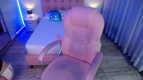 Snapshot of marian_stonee chatting on February 7, 3:34 am marian online show from February 7, 3:34 am