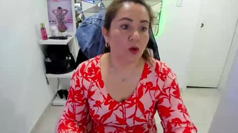 mariana01_m online show from May 7, 12:43 pm