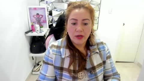 mariana01_m online show from June 19, 12:09 pm