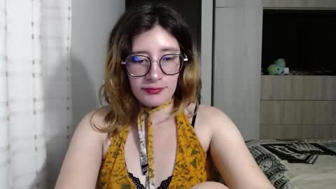 Snapshot of mariana124_ chatting on December 9, 6:46 pm Mariana online show from December 9, 6:46 pm