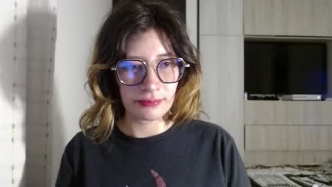 Snapshot of mariana124_ chatting on December 18, 9:18 pm Mariana online show from December 18, 9:18 pm