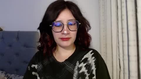 Snapshot of mariana124_ chatting on January 2, 3:15 am Mariana online show from January 2, 3:15 am