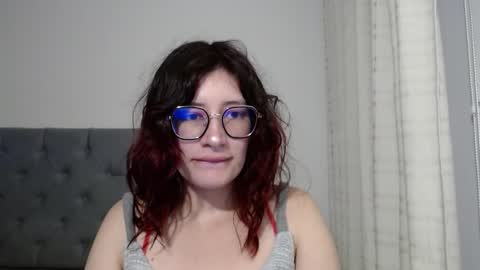 Snapshot of mariana124_ chatting on January 4, 10:13 pm Mariana online show from January 4, 10:13 pm