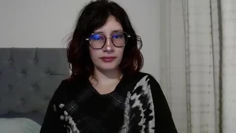 Snapshot of mariana124_ chatting on February 5, 9:50 pm Mariana online show from February 5, 9:50 pm