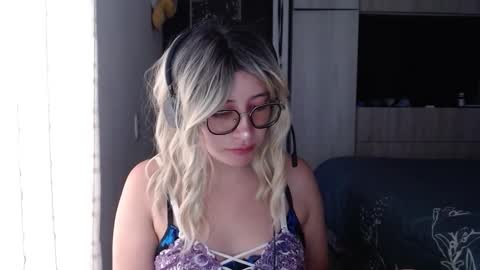 Snapshot of mariana124_ chatting on September 16, 7:15 pm Mariana online show from September 16, 7:15 pm