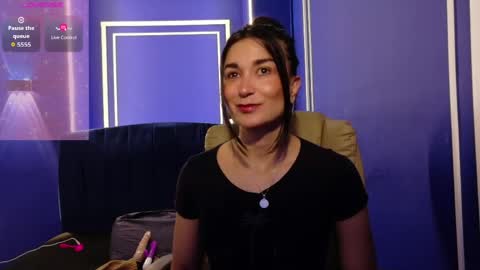 Mariana online show from May 6, 12:10 pm