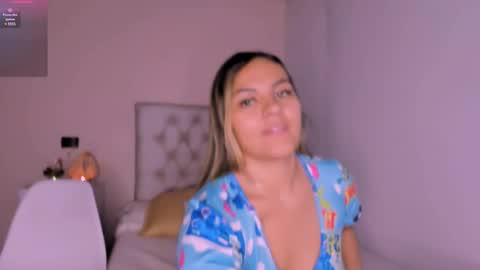 Mariana Roe online show from March 12, 3:57 am