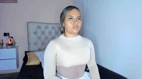 Mariana Roe online show from November 6, 11:26 pm