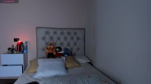 Mariana Roe online show from November 24, 2:22 am