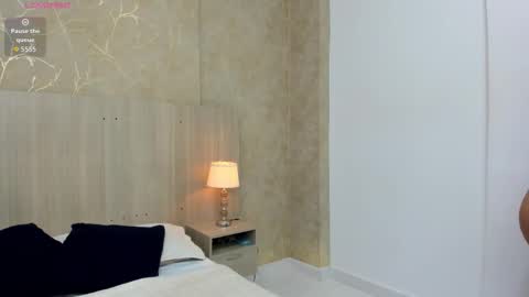 Mariana Allen online show from November 5, 7:47 pm