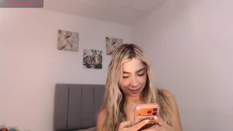 Mariana online show from June 29, 9:59 pm