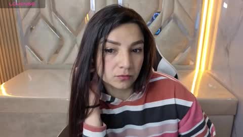 Snapshot of mariana_ferrer_tx chatting on September 16, 1:12 pm Online 800 to 1400 online show from September 16, 1:12 pm