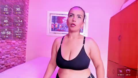 Snapshot of mariana_mauricio chatting on February 10, 9:15 pm mariana mauricio online show from February 10, 9:15 pm