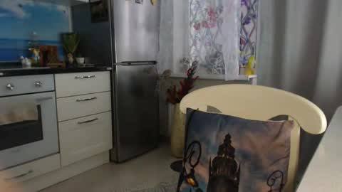 MarianaMur online show from October 20, 8:15 am