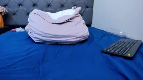 Snapshot of mariana_murillo__ chatting on February 2, 10:02 am Mariana online show from February 2, 10:02 am