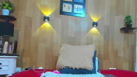 Snapshot of marianaa_aangel chatting on December 3, 1:08 am Mariana Angel online show from December 3, 1:08 am