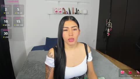 MARIANA Y VALENTINA online show from November 19, 11:10 am