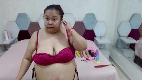 mariana online show from March 11, 4:57 pm