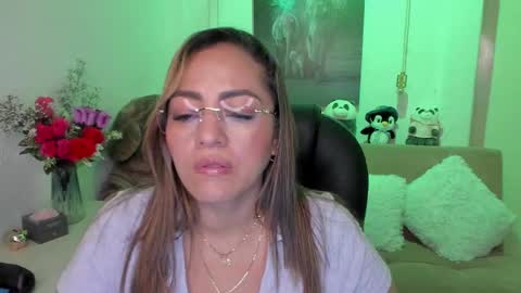 Snapshot of marianalopez81 chatting on February 25, 6:25 am Mariana Lopez online show from February 25, 6:25 am