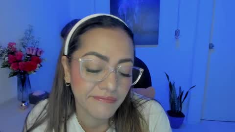 Snapshot of marianalopez81 chatting on February 28, 11:56 pm Mariana Lopez online show from February 28, 11:56 pm