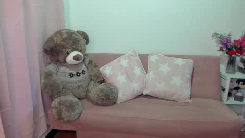 Snapshot of marianalopez81 chatting on March 11, 9:24 am Mariana Lopez online show from March 11, 9:24 am