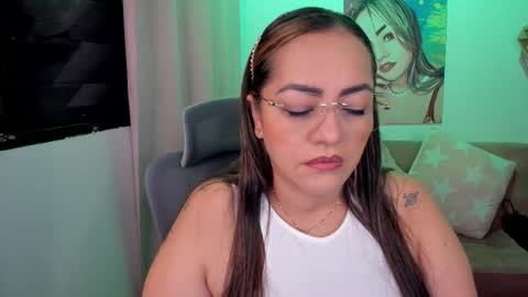 Snapshot of marianalopez81 chatting on February 14, 1:24 am Mariana Lopez online show from February 14, 1:24 am