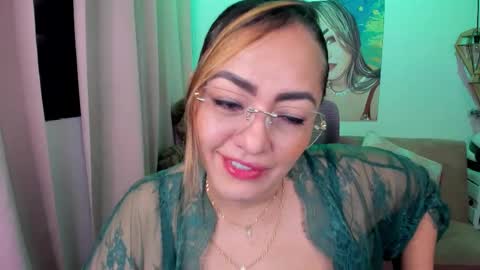 Snapshot of marianalopez81 chatting on March 15, 1:11 am Mariana Lopez online show from March 15, 1:11 am