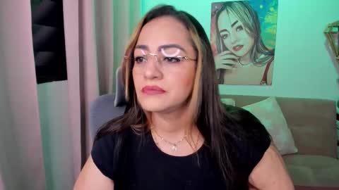 Snapshot of marianalopez81 chatting on March 23, 12:47 am Mariana Lopez online show from March 23, 12:47 am