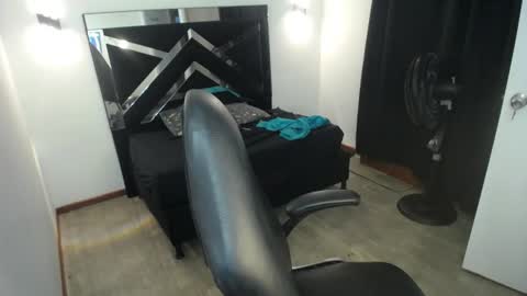 Mariana online show from June 21, 6:27 am