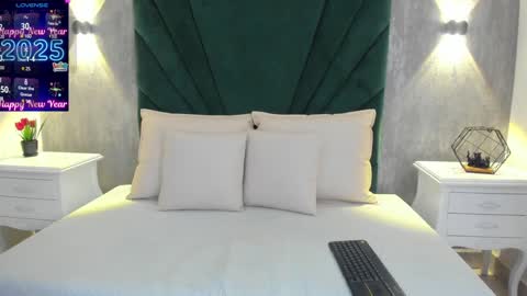 Mariana online show from January 3, 7:50 pm