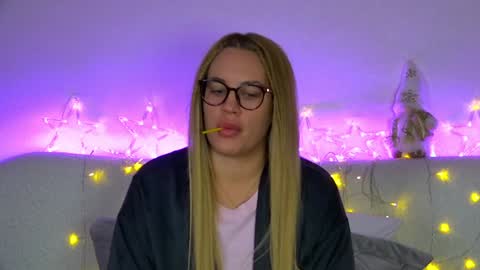 Maria online show from December 7, 4:31 am