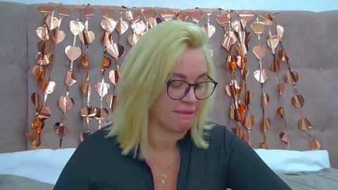 Maria online show from February 15, 6:26 pm