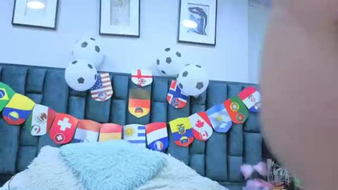 la crespa x online show from July 4, 1:17 pm