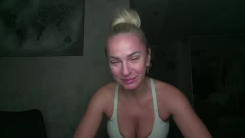 marianna1977 online show from October 23, 7:01 pm