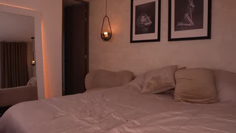 MARIANA  online show from September 18, 10:34 pm