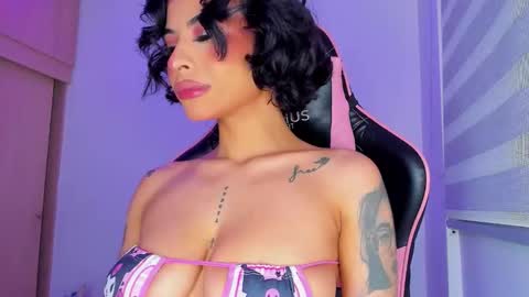 Snapshot of marianne__ chatting on February 23, 4:21 am M A R I A N E online show from February 23, 4:21 am