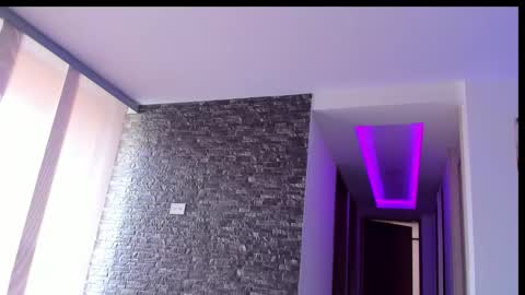 Snapshot of marianne__ chatting on March 18, 5:27 pm M A R I A N E online show from March 18, 5:27 pm