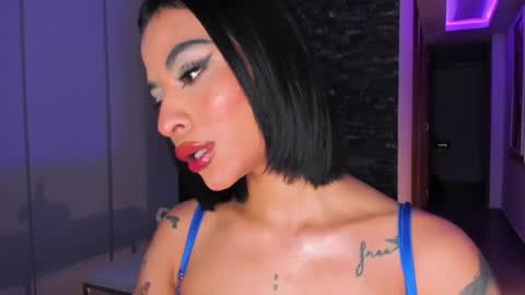 M A R I A N E online show from May 8, 4:18 am