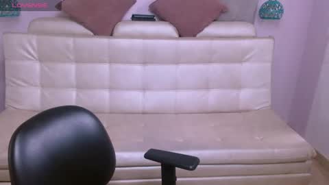 marianne_cam online show from April 29, 5:30 pm