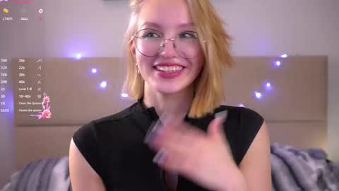 Rachel online show from February 3, 8:58 pm